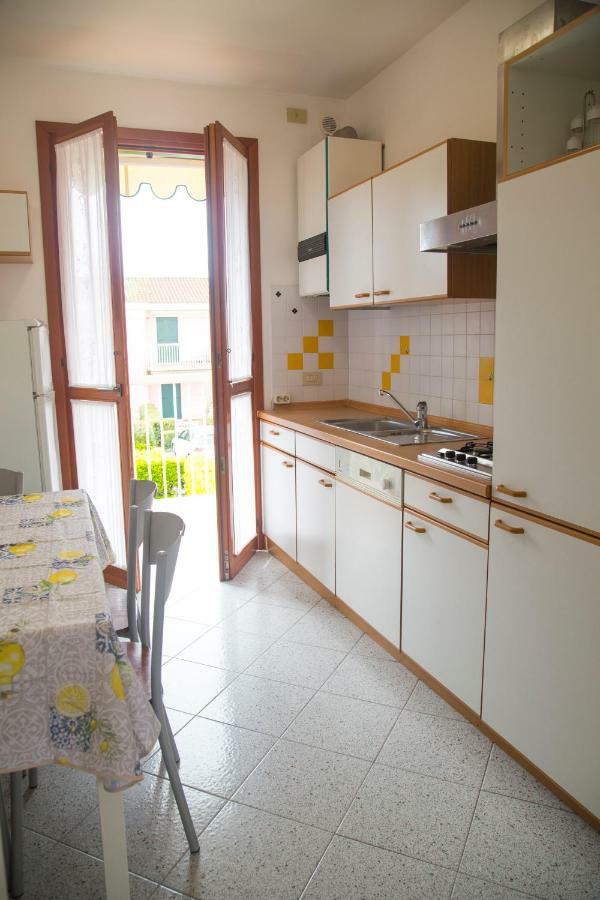 Apartamento Seaside Terrace & Pool Getaway Cavallino-Treporti Exterior foto